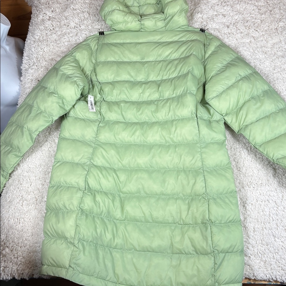 Amazon Essentials Women's LWT Water-Resistant Pac… - image 7